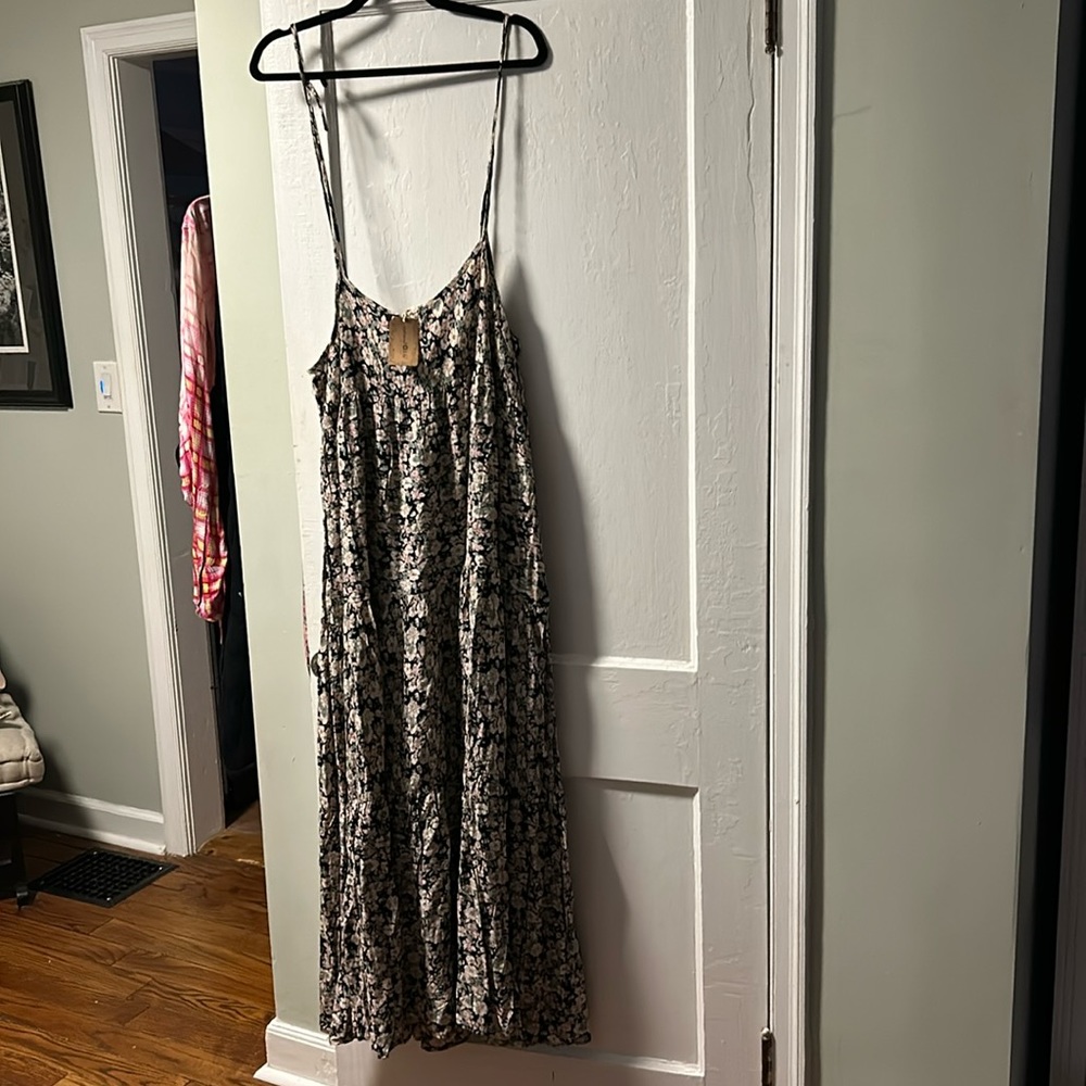 Natural life, petite floral dress NWT size large